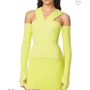 HERVÉ by Hervé Léger - V Rib Cutout Sleeve Top